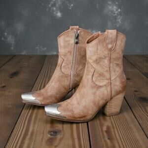 Beast Faux Leather Western Nude Ankle Boots Metal Toe Size 5.5 Cowgirl Blockheel